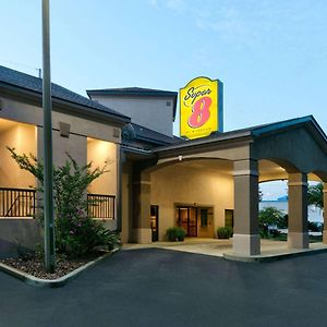 Super 8 By Wyndham Diberville Biloxi Area